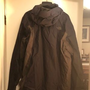 Northface Men's XL raincoat